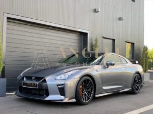 NISSAN GT-R