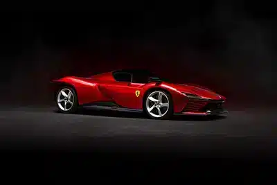 angele automobiles photo ferrari rouge fond noir