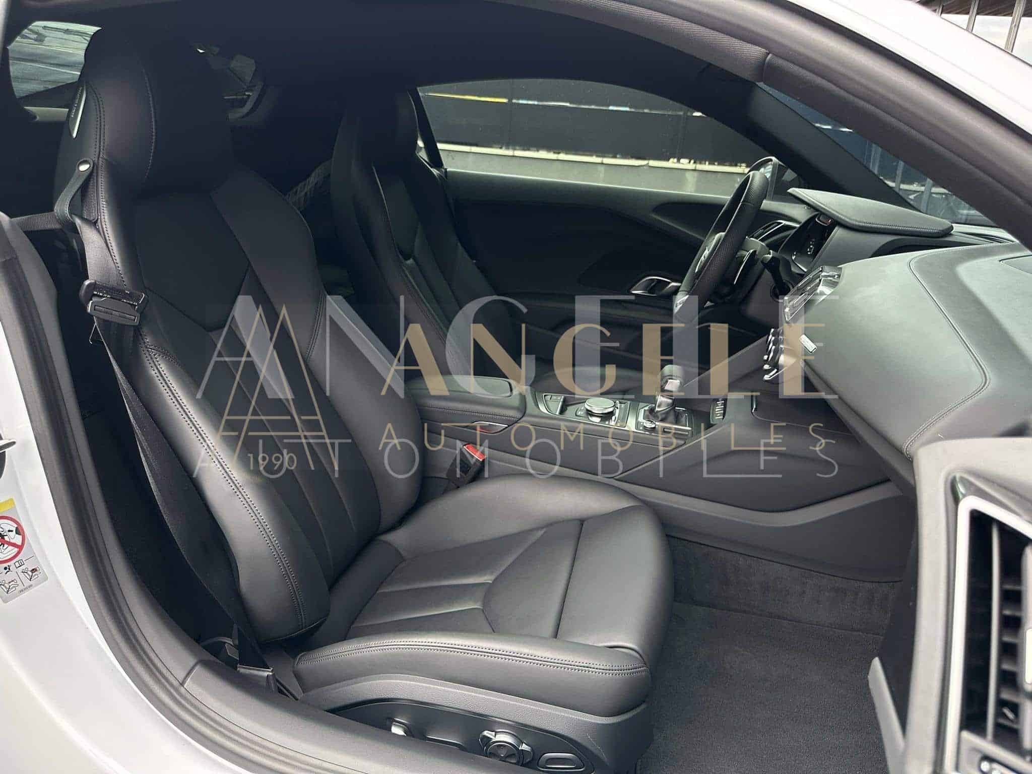 AUDI R8 – Image 16