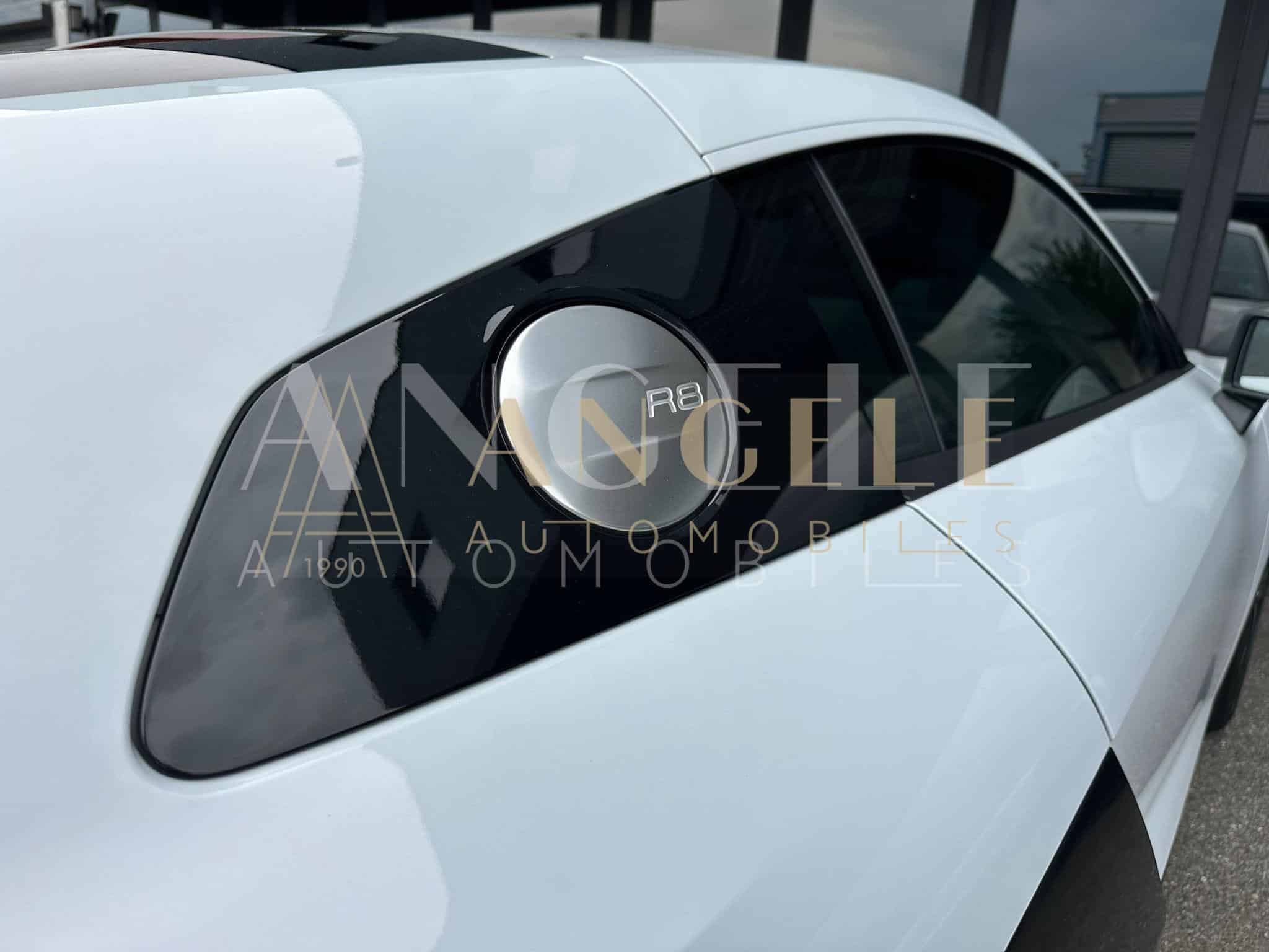 AUDI R8 – Image 13