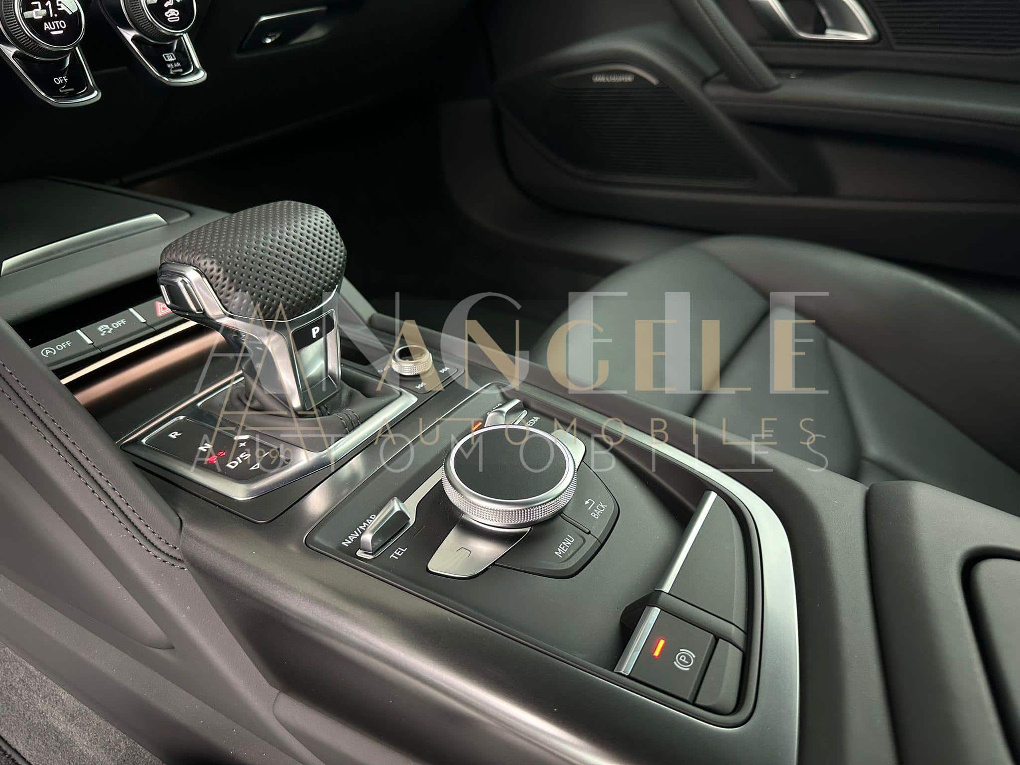 AUDI R8 – Image 17