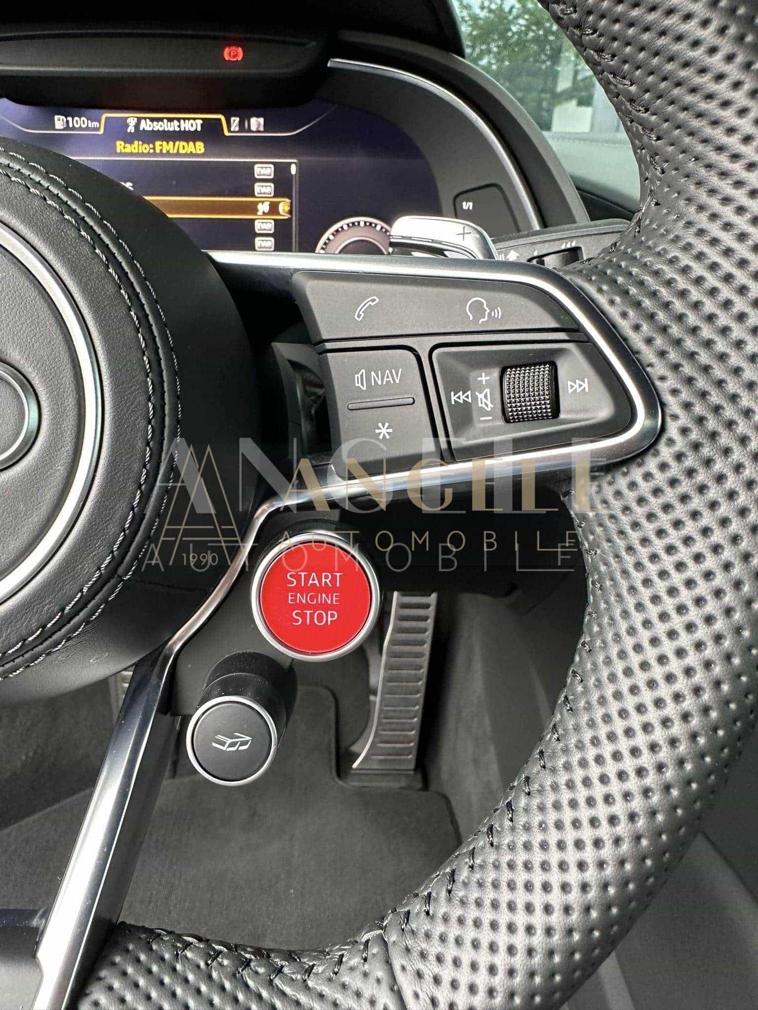 AUDI R8 – Image 6