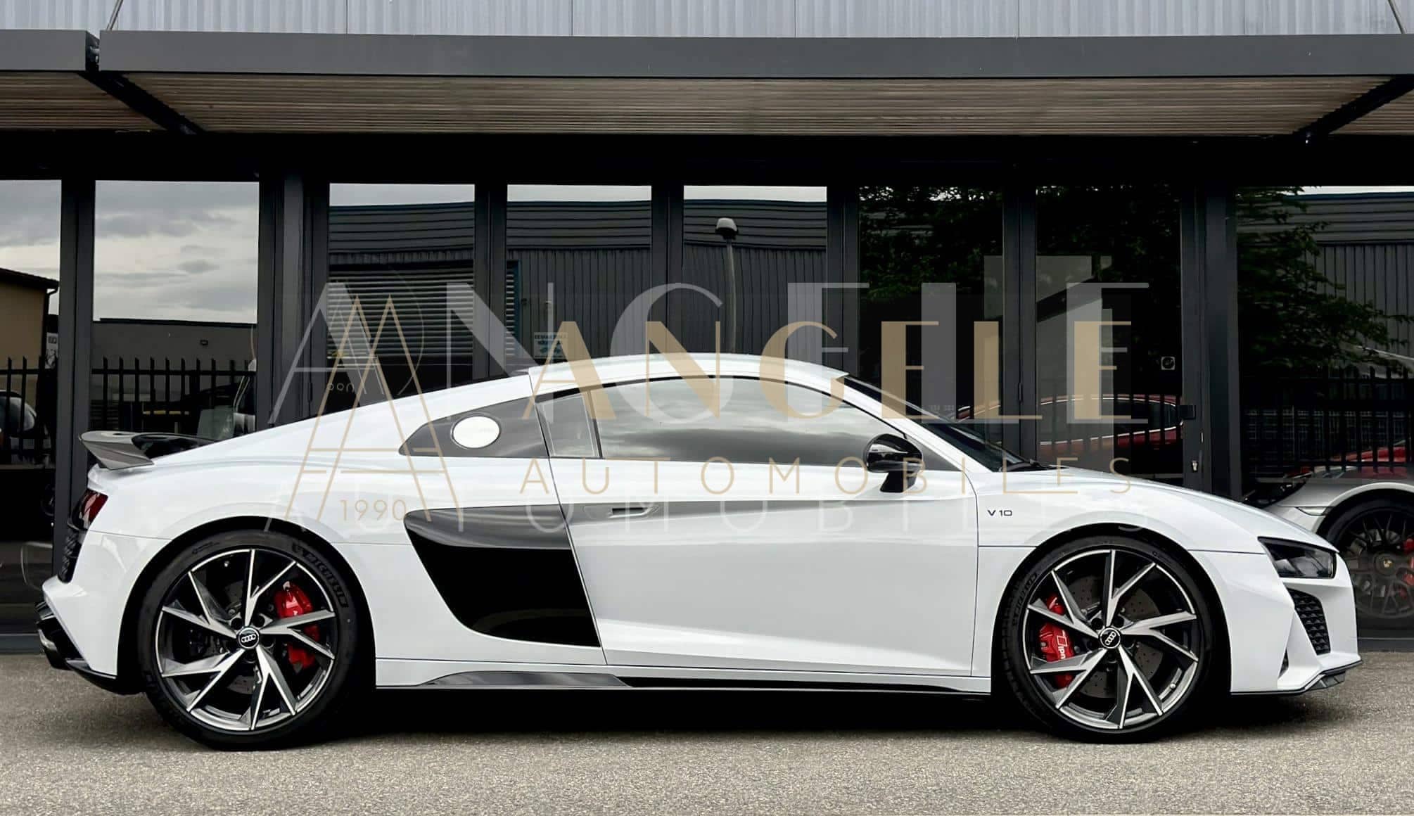 AUDI R8 – Image 9