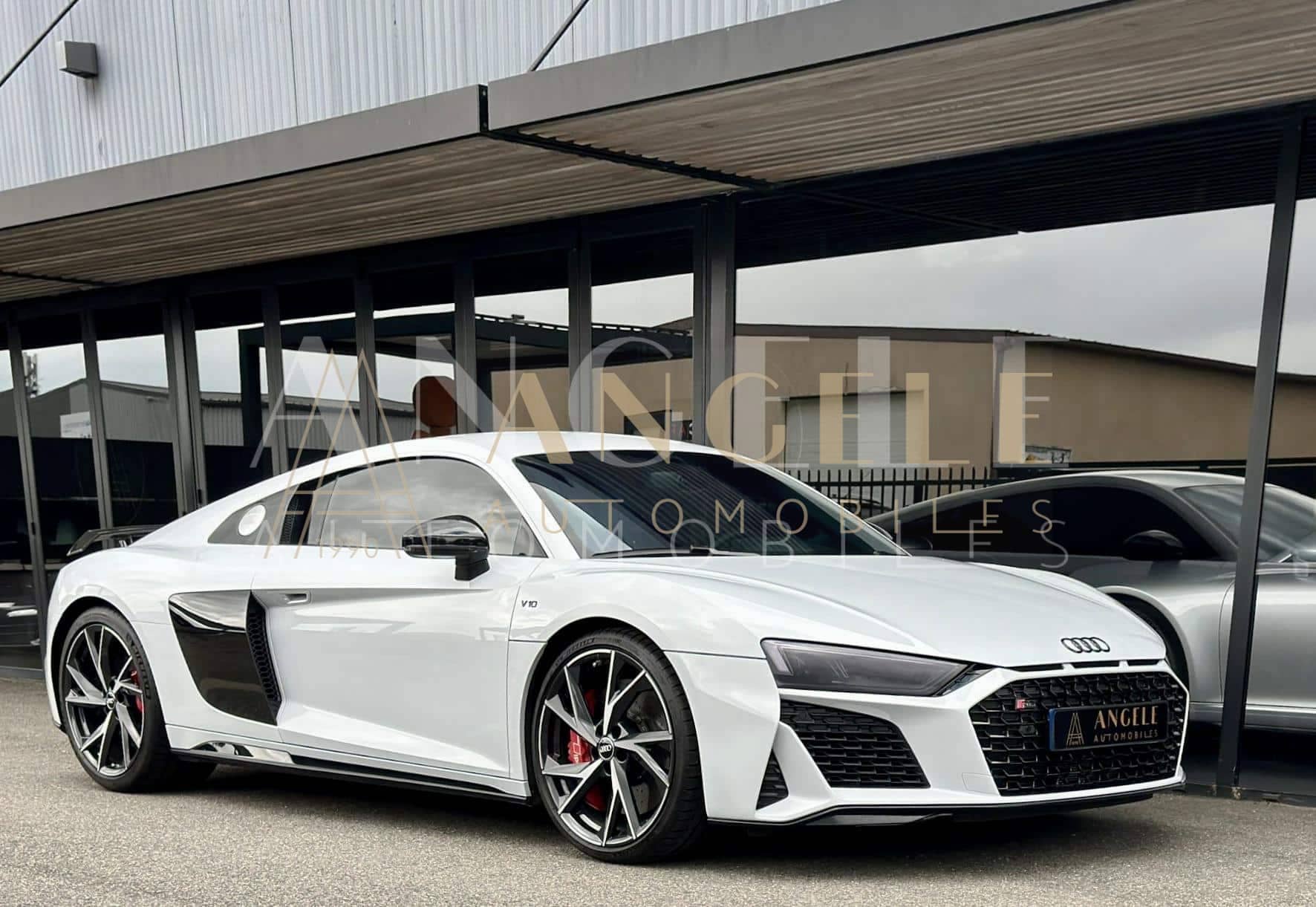 AUDI R8 – Image 8