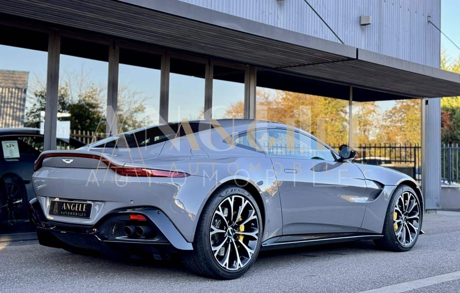 ASTON MARTIN VANTAGE – Image 6