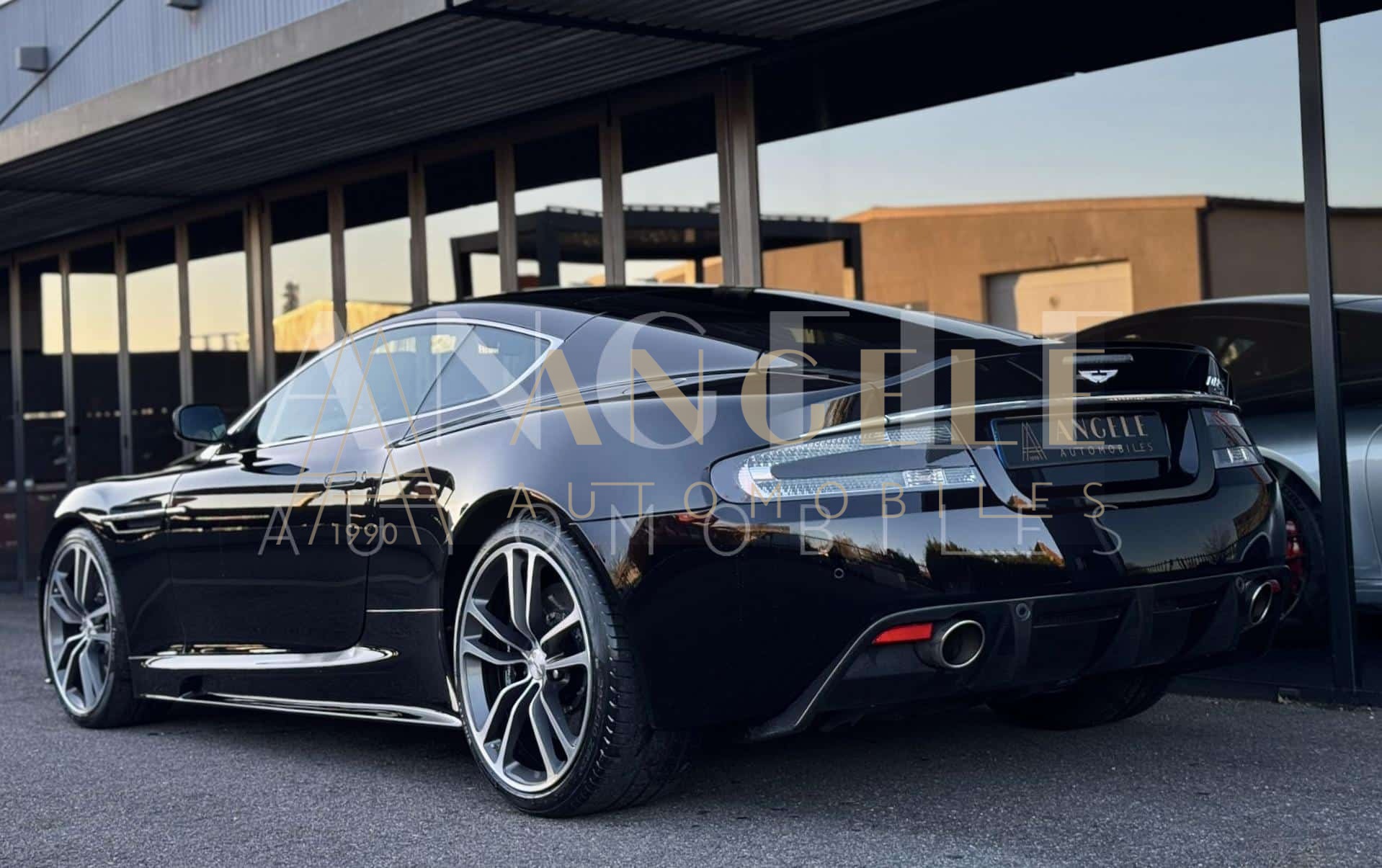 ASTON MARTIN DBS – Image 16