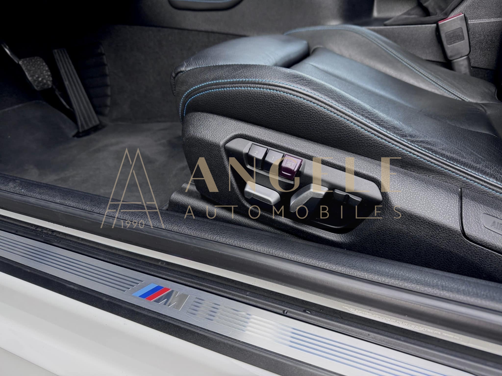 BMW M2 F87 Alpinweis ANGELE AUTOMOBILES TOULOUSE
