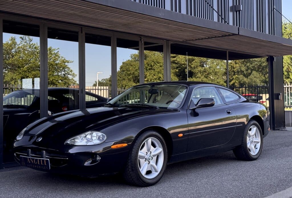 JAGUAR XK8 ANGELE AUTOMOBILES TOULOUSE