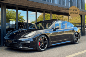 PORSCHE PANAMERA GTS